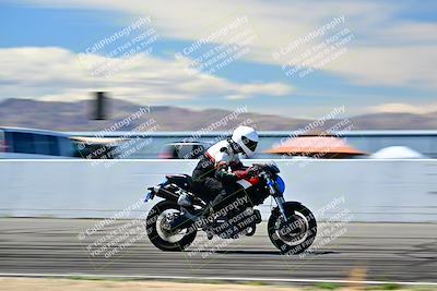 media/Mar-25-2024-Moto Forza (Mon) [[8d4319bd68]]/4-Novice Group/Session 4 Front Straight Speed Pans/